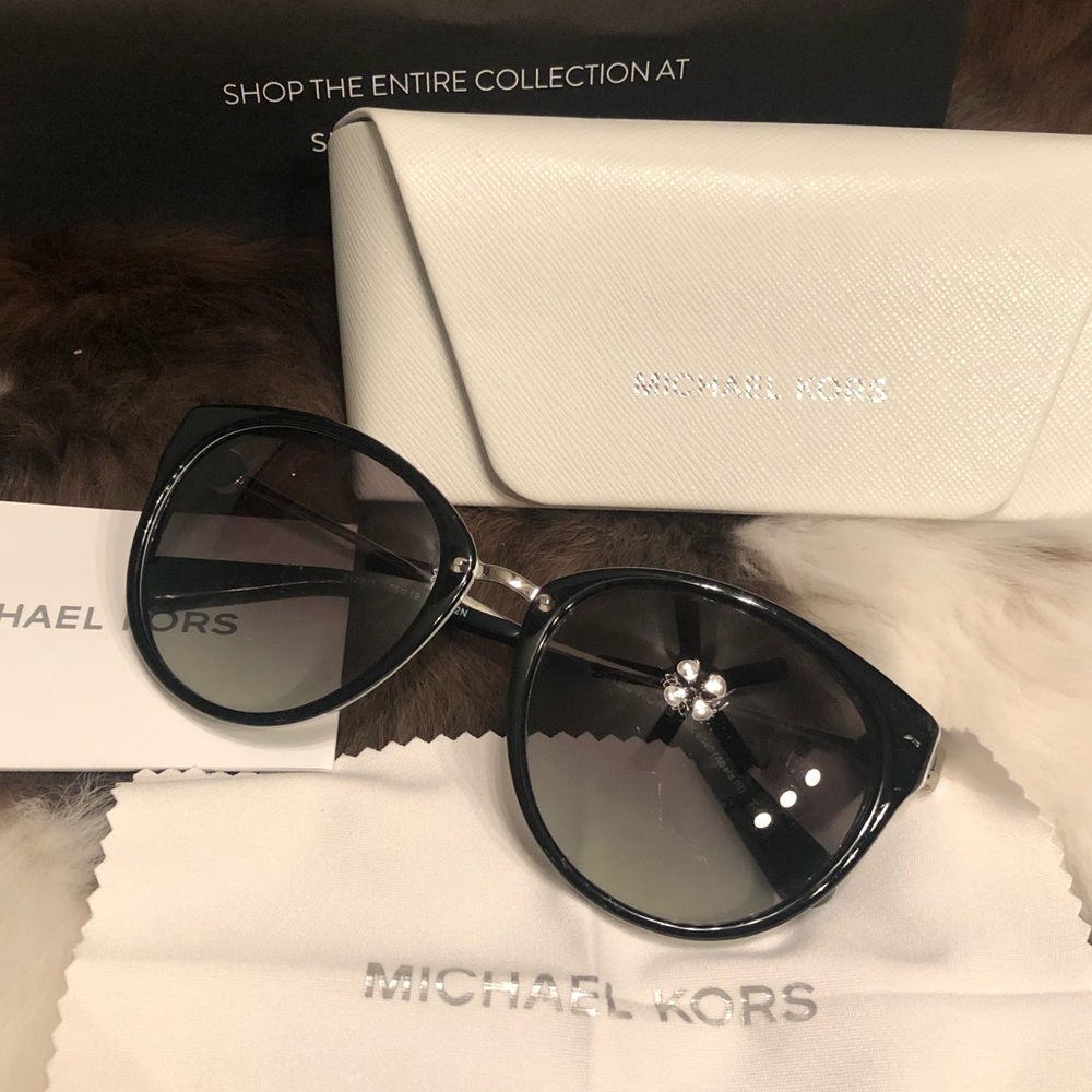 Michael Kors Cat Eye sunglasses 🕶